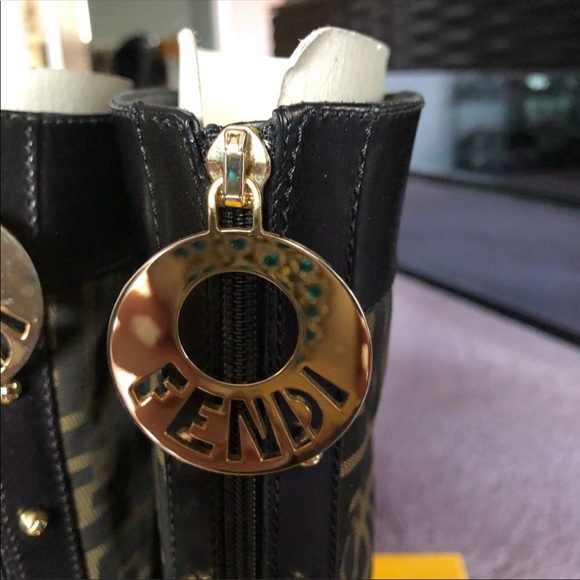 Authentic Fendi monogram full length zippered boot - Picture 3 of 8